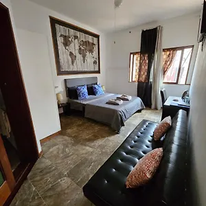 Pensión Blue Eagle - Casa De, Santa María